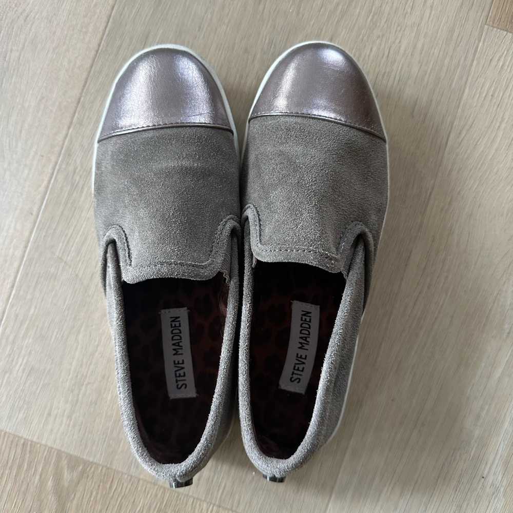 Steve Madden Metallic Gray Slip-Ons